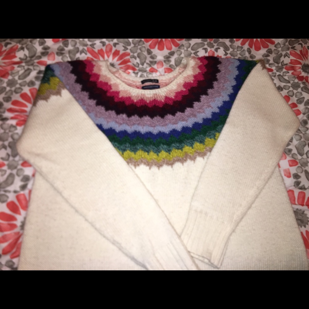 American Eagle Colorful Sweater